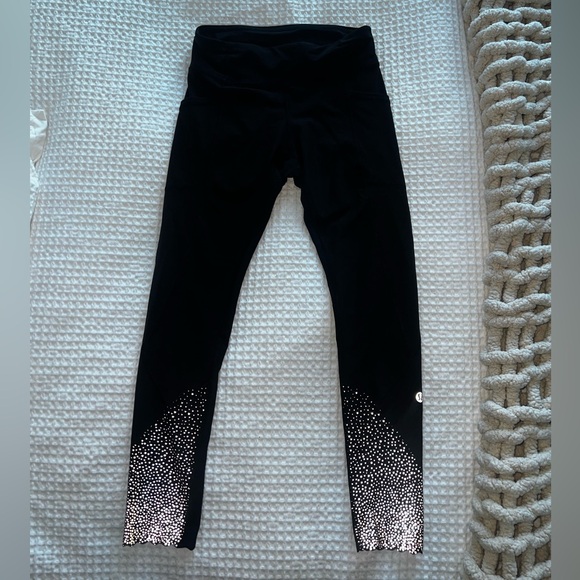 Lululemon Crop Leggings - Picture 2 of 5